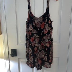 Torrid Size 00 Floral Romper